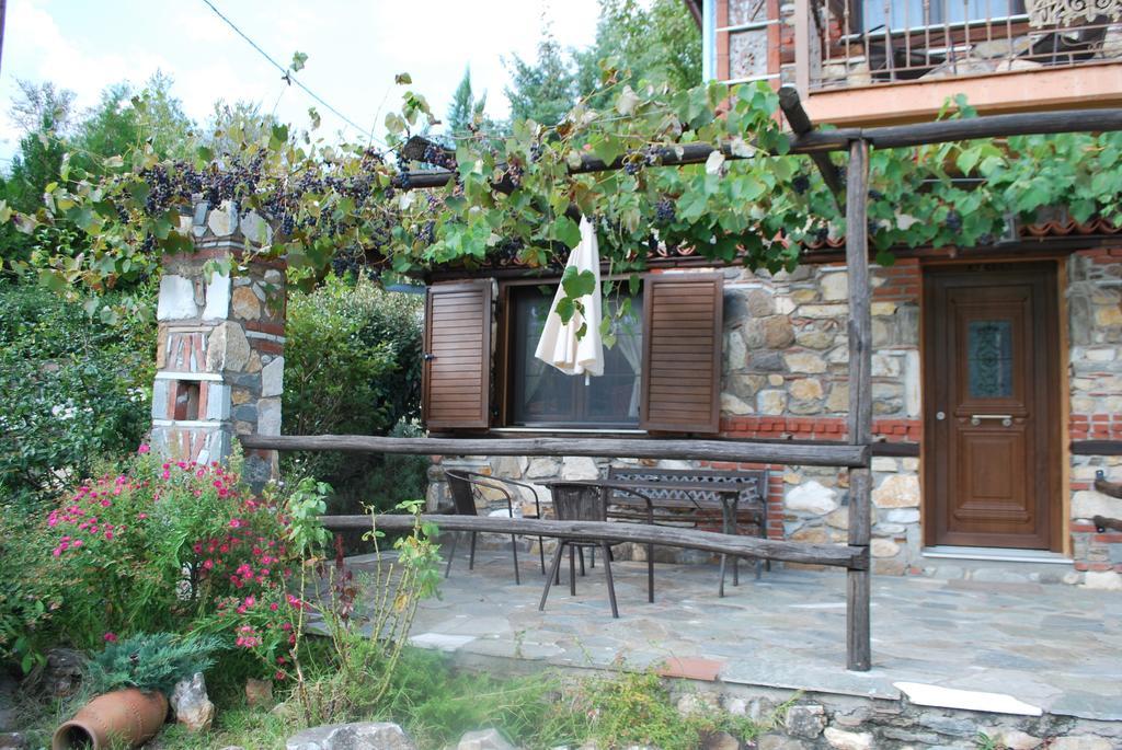 Tzivaeri Hotel Likodhromion Ruang foto