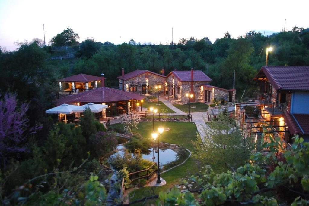 Tzivaeri Hotel Likodhromion Bagian luar foto
